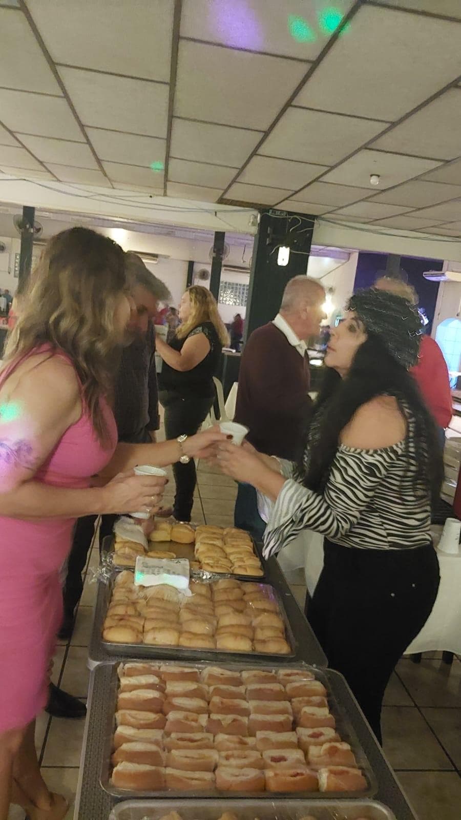Registros do evento beneficente com participação da terceira idade