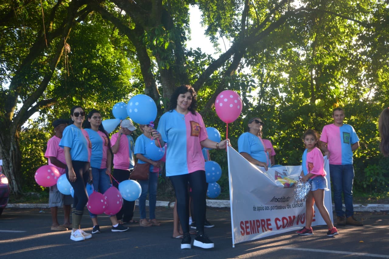Instituto desfilando pelos 169 anos de Joinville com orgulho e alegria