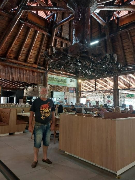 Registro do passeio com o ex-paciente e voluntário Artur Mohr