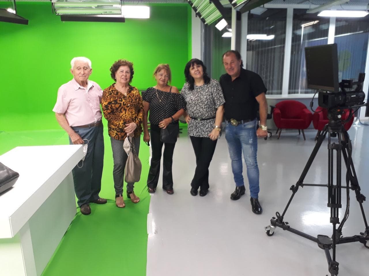 Momento de cuidado e apoio com as pacientes Vânia, Claudia e Gilda