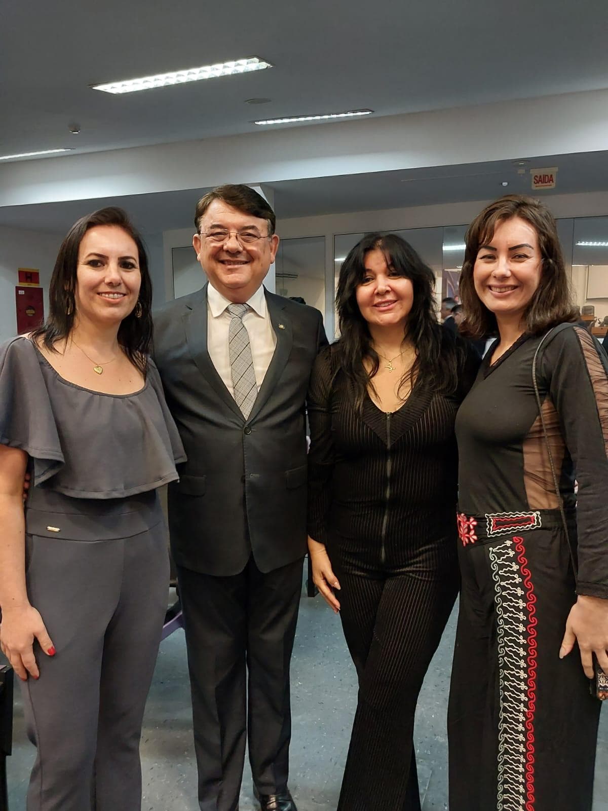 Momento de gratidão e reconhecimento institucional pelos deputados estaduais