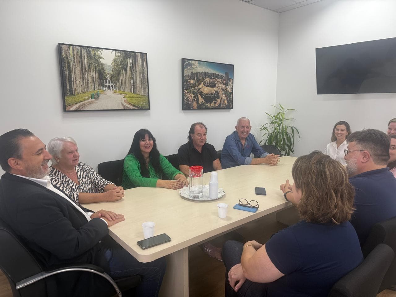 Encontro institucional com a Prefeitura de Joinville para fortalecer a parceria